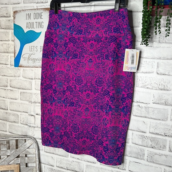 LuLaRoe Dresses & Skirts - NWT LuLaRoe Periwinkle Paradise Cassie Skirt Size Large